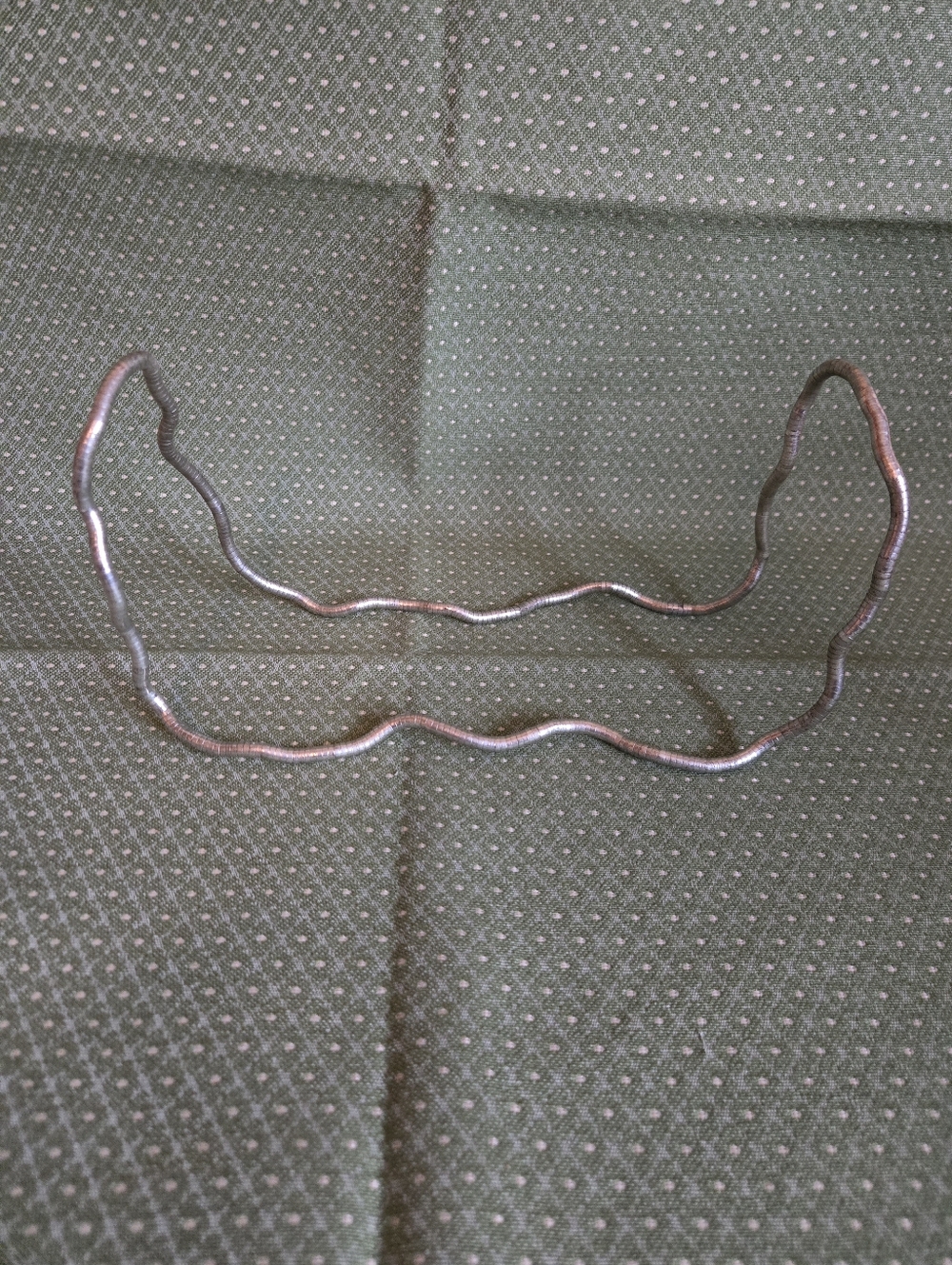 Silver Tone 32" Flexible Coil Necklace Or Bracelet Or What You Make Of It - Picture 6 of 9